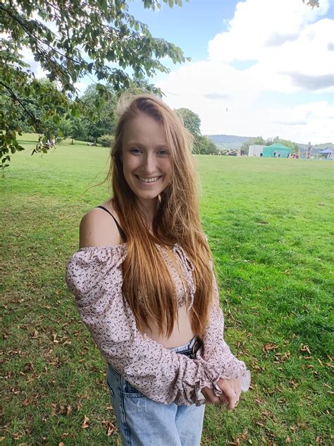 Look at my girlfriend - just look at her!