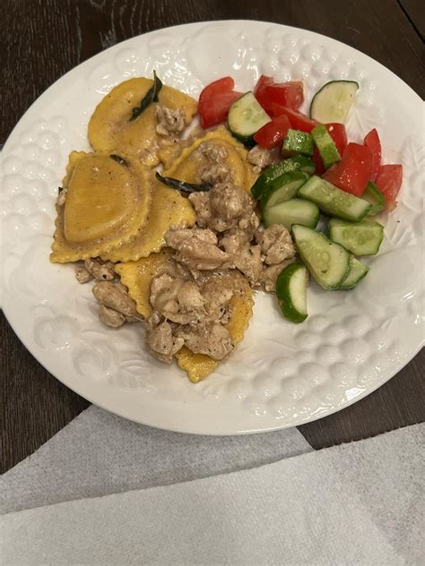 Amber Robinson (@amberrobinsonofficial) • Instagram photos and videos