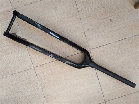 Вилка карбоновая 29" конусный стакан 100х15 с осью: 3 800 грн ...