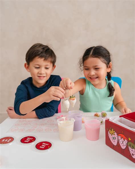 CHOCOLATE STRAWBERRIES | GIFT SETS | LIVE STATION & EVENTS | Schedule