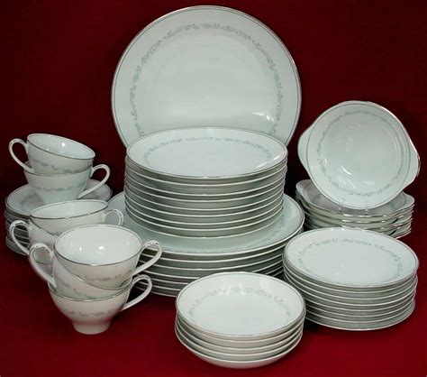 noritake china timeless elegance   table