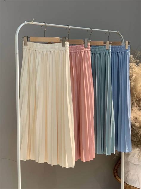 pleated skirt  mesiya