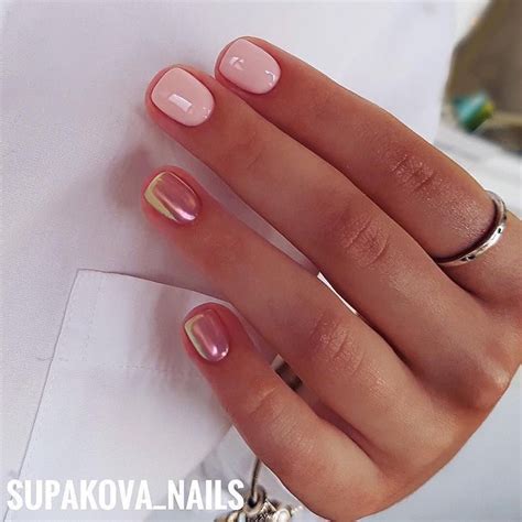 Розовый маникюр. Короткие ногти, жемчужная втирка. | Summer nails ...