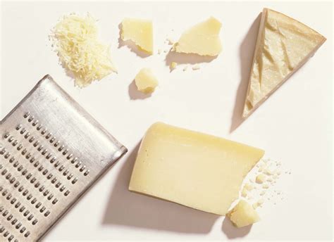 What Is the Difference Between Parmesan vs. Parmigiano Reggiano ...