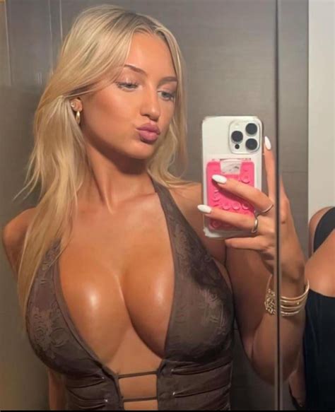 Sydney Thomas's Nudes 17715439 | FapJerks