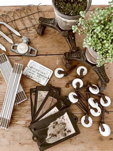 Weekend Antique Finds: Connecting with the Antique Community - Liz
