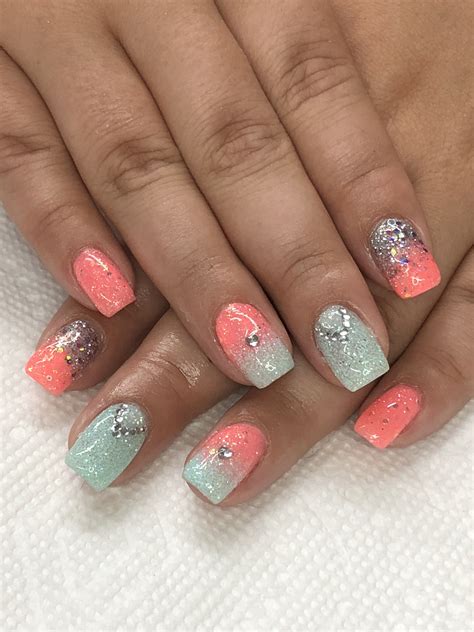 Pin by Monique Berkenbosch on Nagel | Coral gel nails, Gel nails