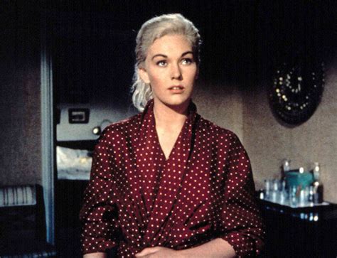 Kim Novak Spending 91st Birthday with 'Friends and Lots of Fudge