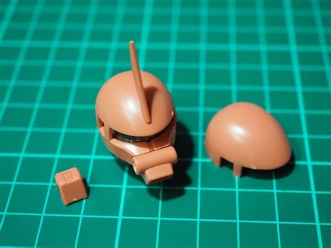 CMR01 ジャンク バンダイ MG 1/100 シャア専用 ザクⅡ Ver.2.0 頭部のみ ジャンク部品取り 完成品(完成品)｜売買された ...