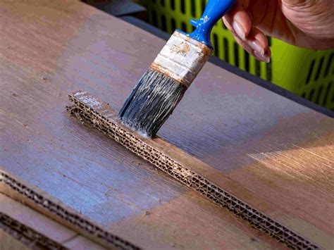 Qual A Melhor Cola Para Papelão - Melhor cola para papelão: As melhores opções para colagens fortes | Aro