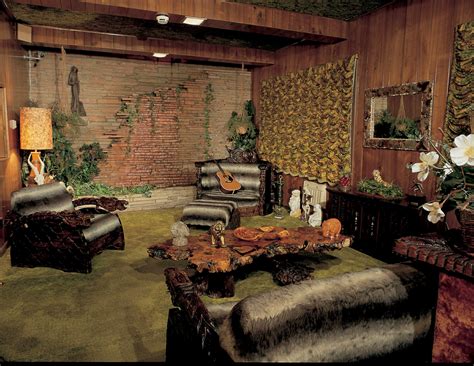 Graceland: Mid century homes open to the public - Retro Renovation