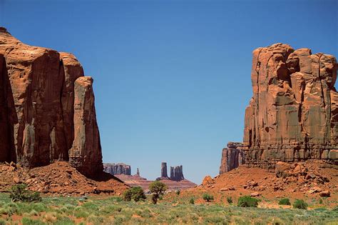monument valley  iconic    navajo nation usa travel guide