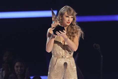 American Music Awards 2022: Winners, Performances Taylor Swift Details ...