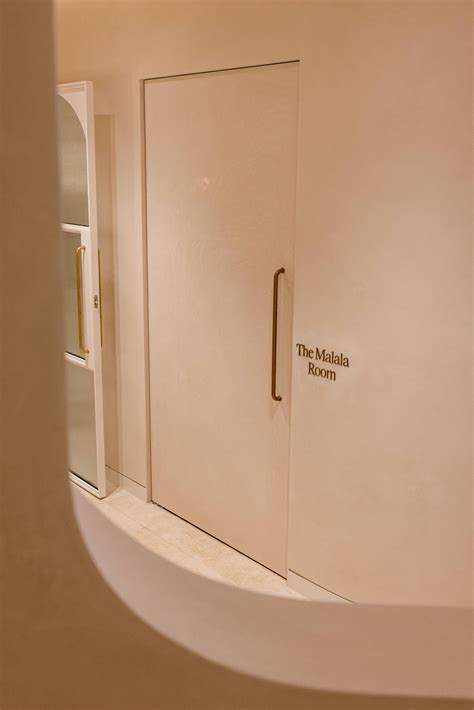 MESHKI HQ & MESHKI US