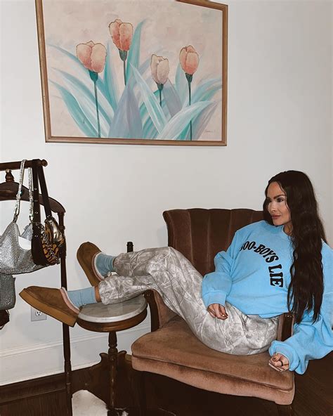 Alyssa Martin (@alyssa_onair) • Instagram photos and videos