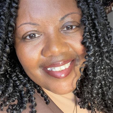 City - 🎄 ROAD CLOSURE NOTICE: VERY MERRY STREET OF LIGHTS 🎄 The City of