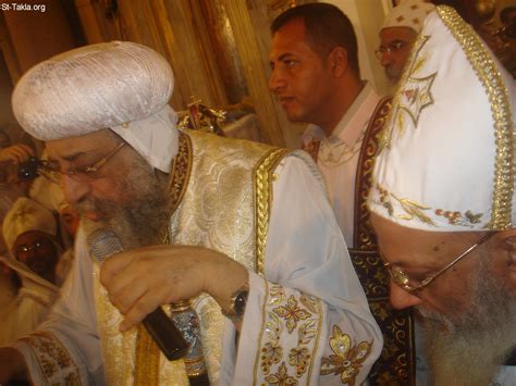 Image: pope tawadros alex priests 2013 715