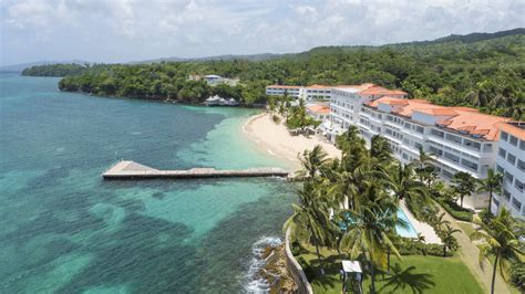 Couples Tower Isle Revolutionizes All-Inclusive With Spa Experience