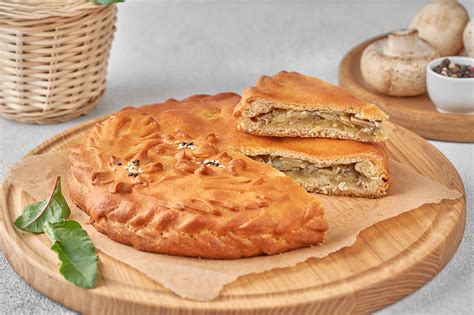 Пирог с картофелем и грибами