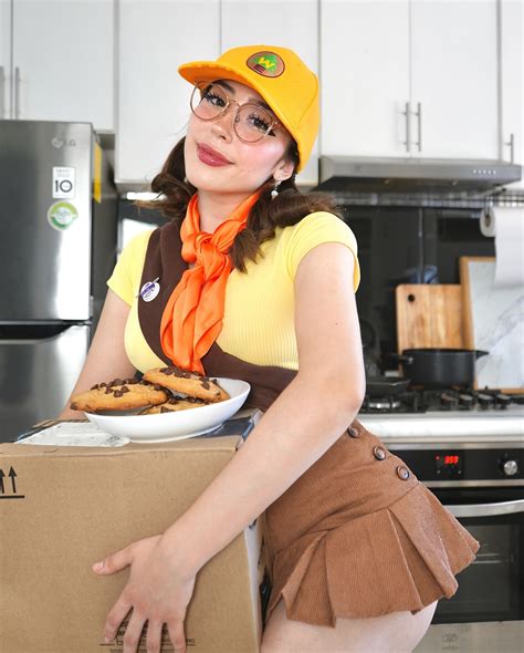 𝐇𝐚𝐧𝐧𝐚𝐩𝐮𝐧𝐳𝐞𝐥 (@hannapunzel) • Threads, Say more