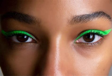 Best Colored Eyeliner For Brown Eyes - Get More Anythink's