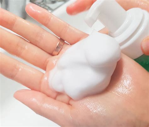 MEDI-PEEL Dutch Tea Bubble Cleanser Пінка-мус з чайним деревом | Sweetness