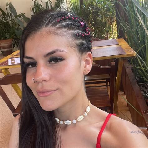 Dani Fernandes (@danni_fer02) on Threads