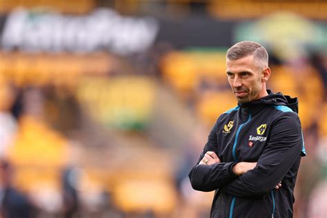 The tactical blueprint that enabled Wolves to beat the ‘best team ever’ - The Athletic