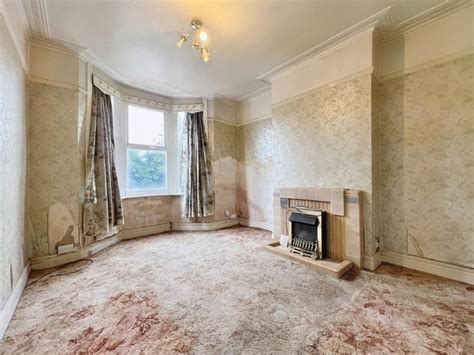 gatton road st werburghs bristol bs tf  bedroom house