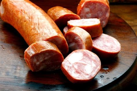 Como Tirar A Pele Da Linguiça Calabresa - Como tirar a pele da calabresa? Veja como é fácil e rápido