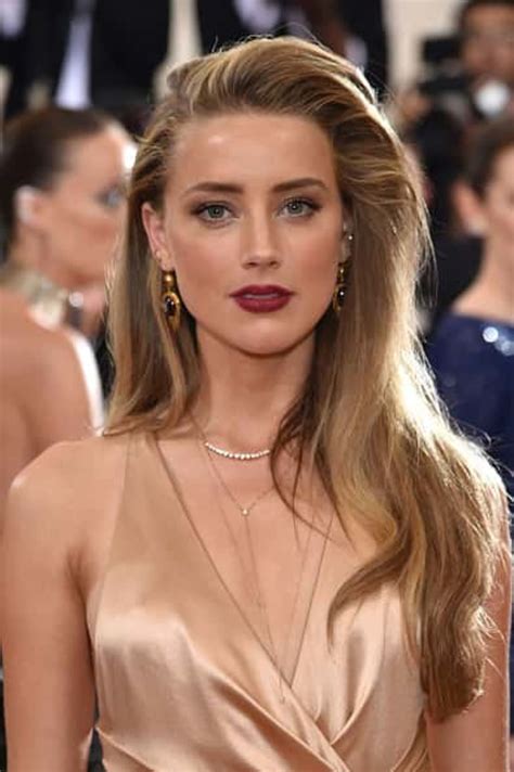 Expert reveals if Amber Heard can sue Elon Musk after he posts pic of