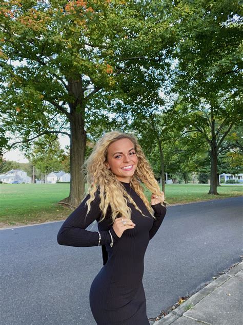 mads :) on Twitter: "walkin' on sunshine :)) https://t.co/9ZW2kxK7Q6