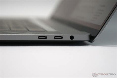 Apple MacBook Pro 15 (Late 2016, 2.6 GHz, 450) Notebook Review ...