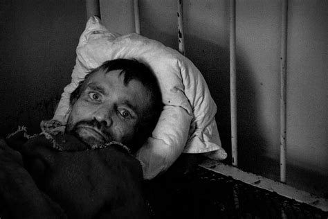Пациенты психиатрической больницы в фотопроекте Степана Рудика ...