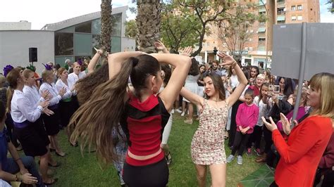 #Красивые #испанки #танцуют - YouTube