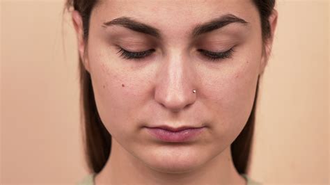 how to get thicker lashes