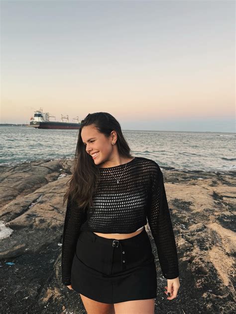 Manuzinha 💫 | olá 2025, seja bem-vindo 🤍🥂🪩💫 | Instagram