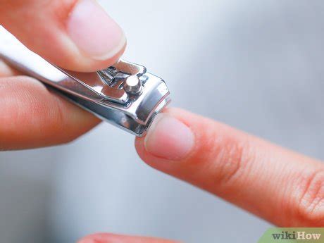 3 Ways to Prevent Hangnails - wikiHow Health