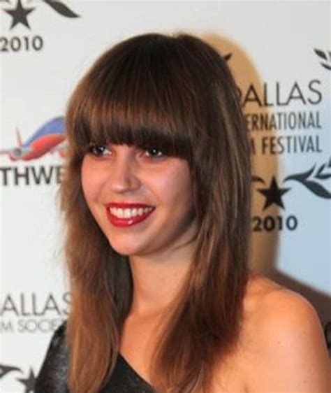 Emilia Mello – Movies, Bio and Lists on MUBI