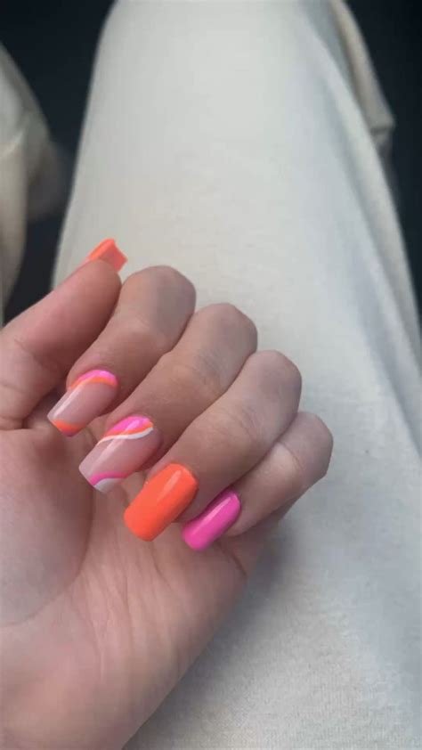 bright holiday nails | Pink nails, Acrylic nails, Holiday nails