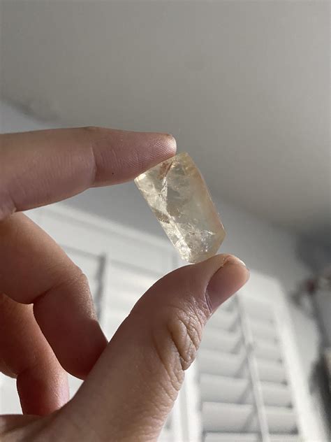 Tiny Tower! citrine? : r/whatsthisrock