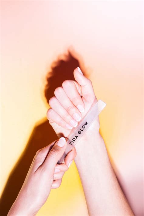 How to prevent weak nails | Journal | Vida Glow