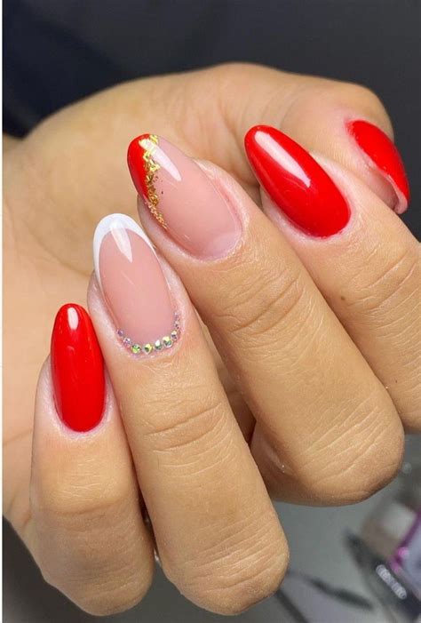 Unha Esfumada Com Esponja Vermelha - Decoração de unha em gel vermelha | Decoração de unhas simples, Unhas ...