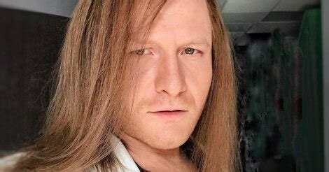 СМИ2 — СВО, критика и отказ от России, гастроли: куда пропал актер ...