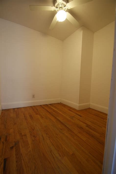 Professional Shipping and Printing Services at 1412 East 9th Street 24