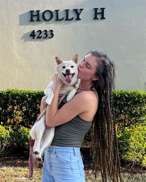 Ally Rose (@poshwithlocs) • Instagram photos and videos