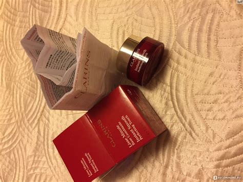 Основа под макияж Clarins Lisse Minute - «Классная штука» | отзывы