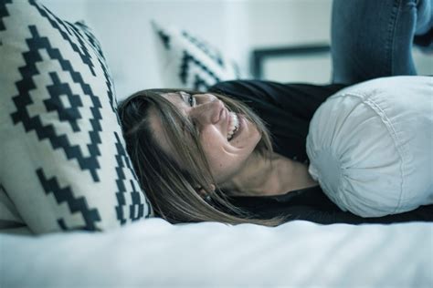 What Is Pillow Talk - Understanding This Age Old Act Of Intimacy