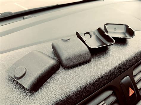 Накладки на крепления сидений и на рычаг открывания багажника — KIA Rio ...