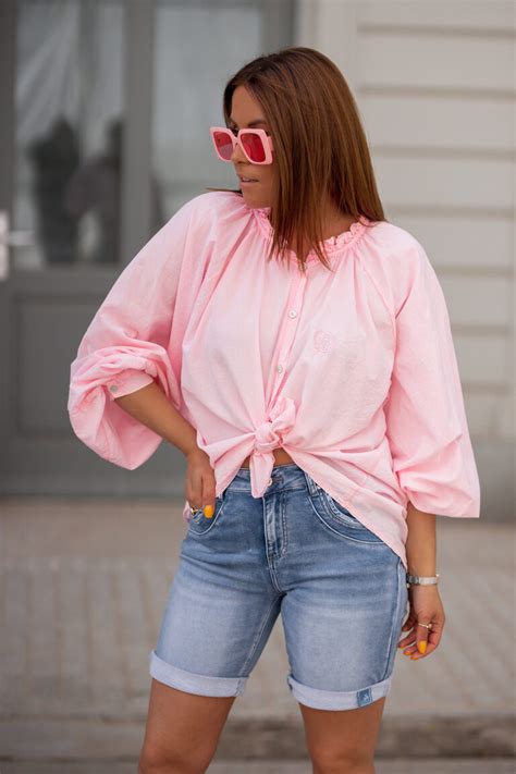 Odzież, ubrania damskie, streatwear, hurtownia online, modne, producent ...